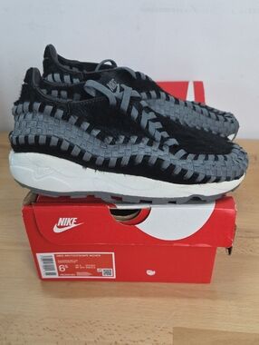 Nike Woven Black and Gray Sneakers 6.5